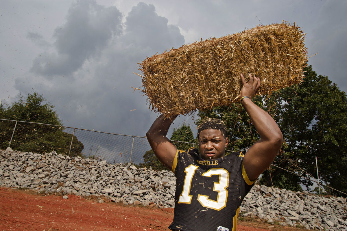 Super 8 Anfernee Jennings 02